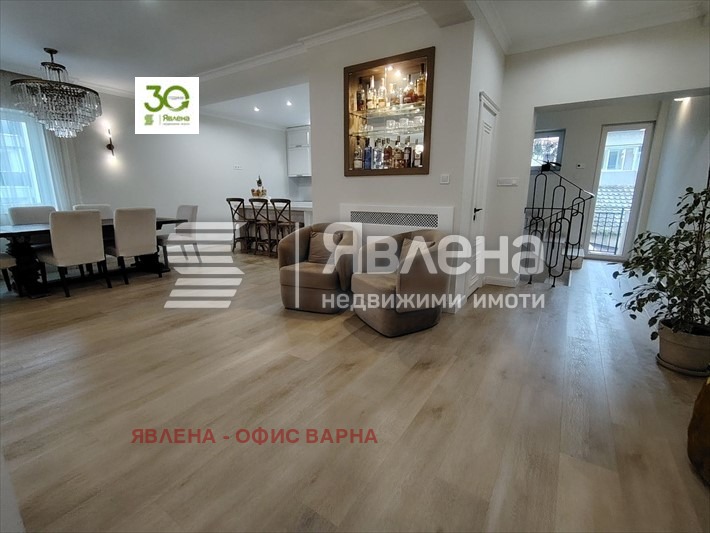 Продава КЪЩА, гр. Варна, Гръцка махала, снимка 1 - Къщи - 49069961