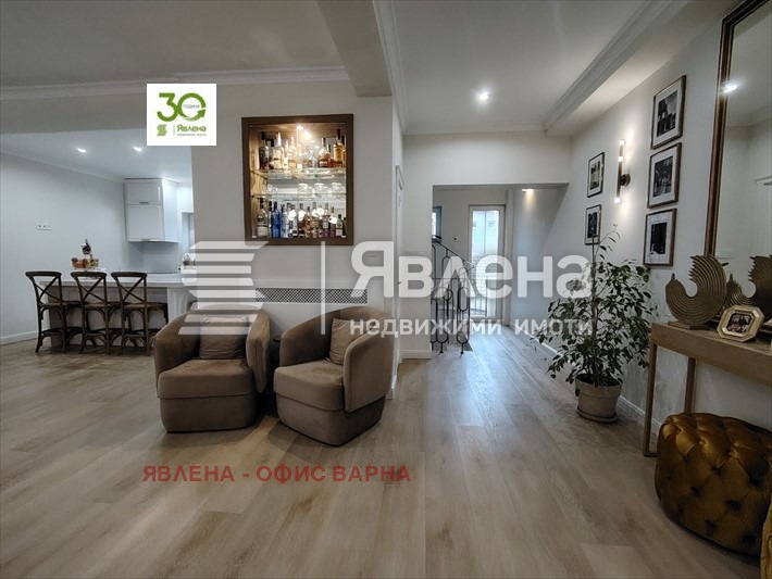 Продава КЪЩА, гр. Варна, Гръцка махала, снимка 2 - Къщи - 49069961