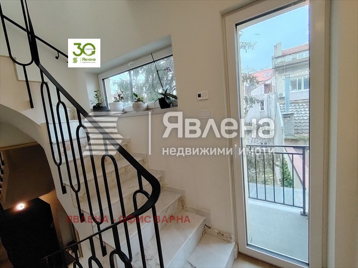 Продава КЪЩА, гр. Варна, Гръцка махала, снимка 17 - Къщи - 49069961