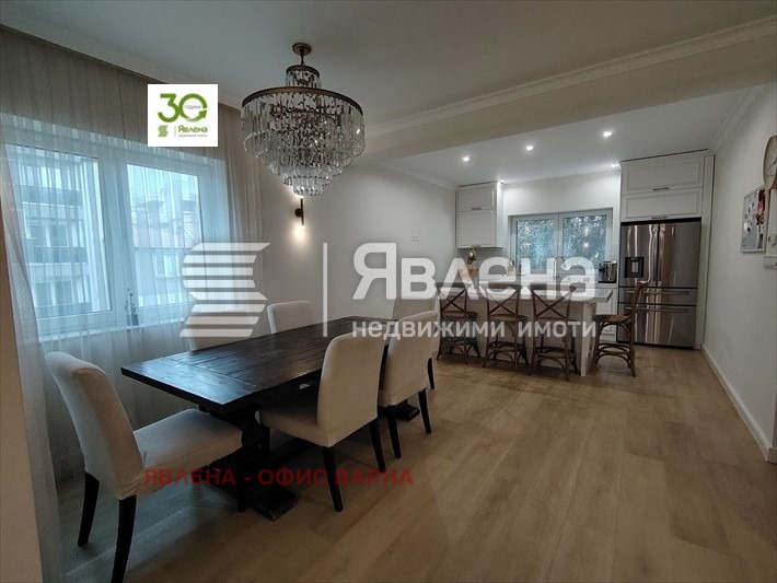 Продава КЪЩА, гр. Варна, Гръцка махала, снимка 8 - Къщи - 49069961