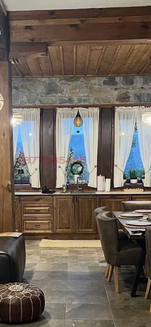 Продава КЪЩА, с. Лещен, област Благоевград, снимка 2 - Къщи - 52575344