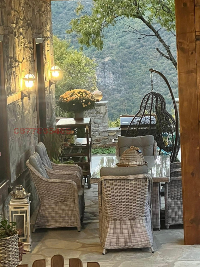 Продава КЪЩА, с. Лещен, област Благоевград, снимка 15 - Къщи - 52575344