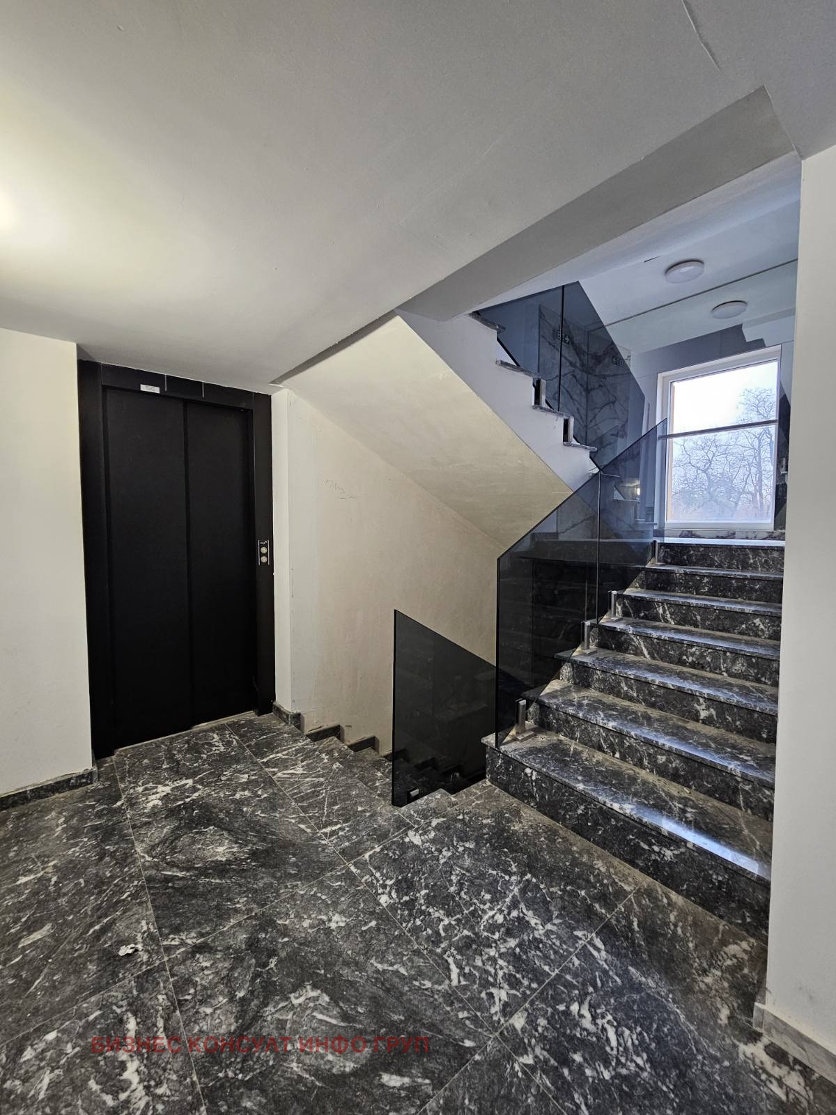 Продава 3-СТАЕН, гр. Пловдив, Прослав, снимка 3 - Апартаменти - 56178435
