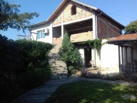 Casa Tsalapitsa, regione Plovdiv 1