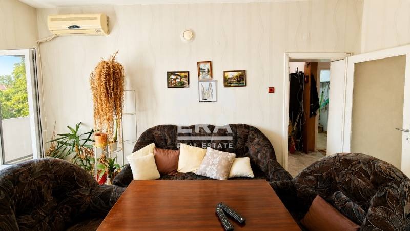 Продава 4-СТАЕН, гр. Търговище, Боровец, снимка 2 - Апартаменти - 55529296