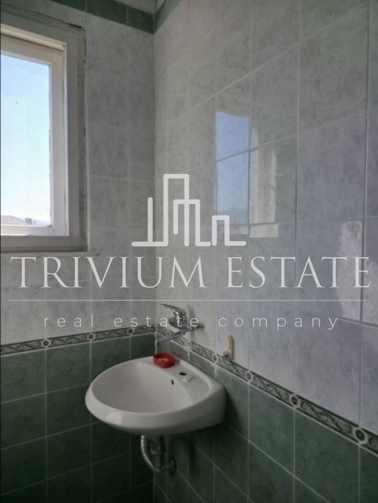 Продава ЕТАЖ ОТ КЪЩА, гр. Пловдив, Прослав, снимка 13 - Етаж от къща - 54341889