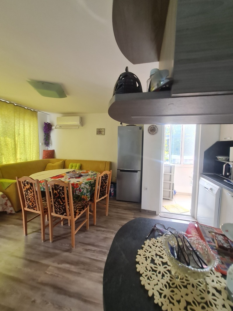 En venta  Hotel Varna , k.k. Sv.Sv. Konstantin i Elena , 1000 metros cuadrados | 78150735 - imagen [7]