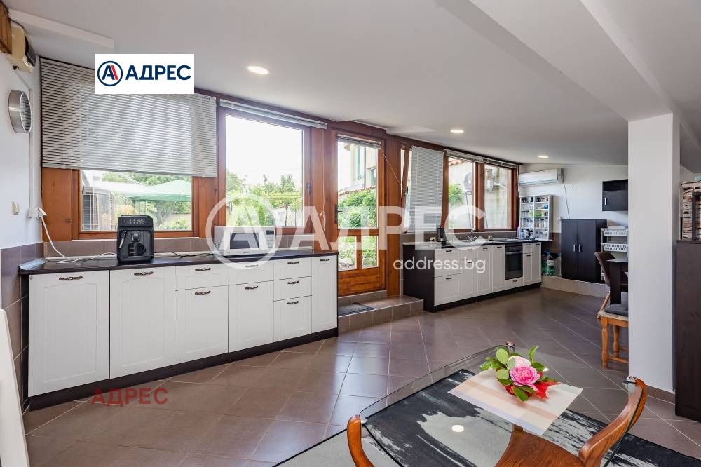 Продава КЪЩА, с. Приселци, област Варна, снимка 14 - Къщи - 55804041