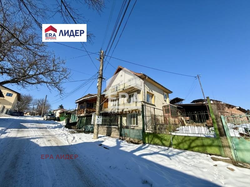 Продава КЪЩА, с. Червена вода, област Русе