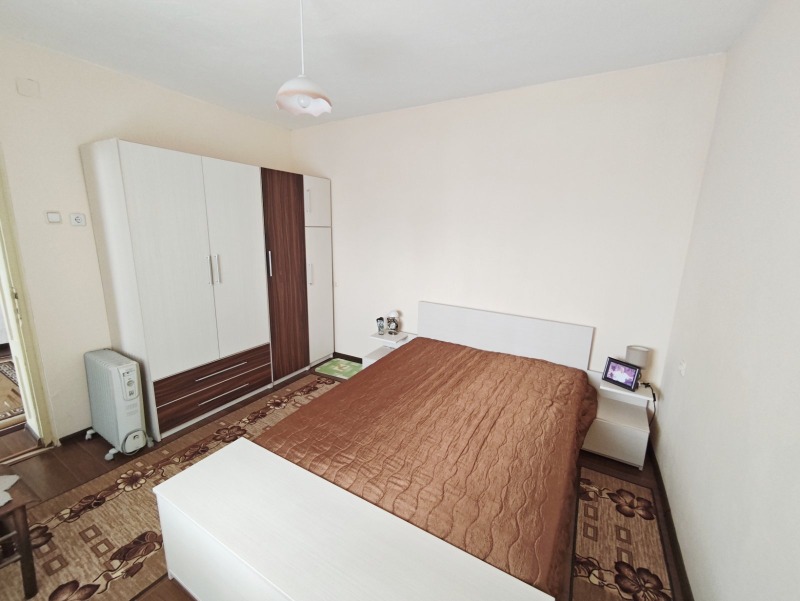 Продава КЪЩА, гр. Каспичан, област Шумен, снимка 6 - Къщи - 53269158