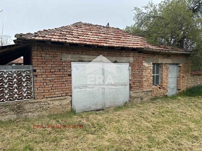 Продава КЪЩА, с. Вълчитрън, област Плевен, снимка 3 - Къщи - 56613865