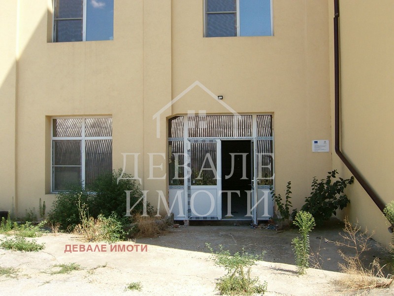 For Sale  Industrial building Ruse , Promishlena zona - Zapad , 1328 sq.m | 30777349 - image [2]