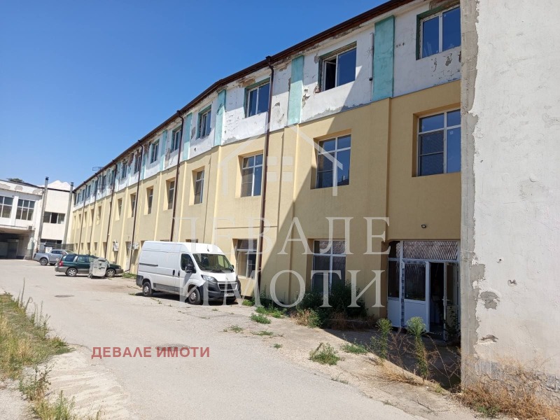 For Sale  Industrial building Ruse , Promishlena zona - Zapad , 1328 sq.m | 30777349