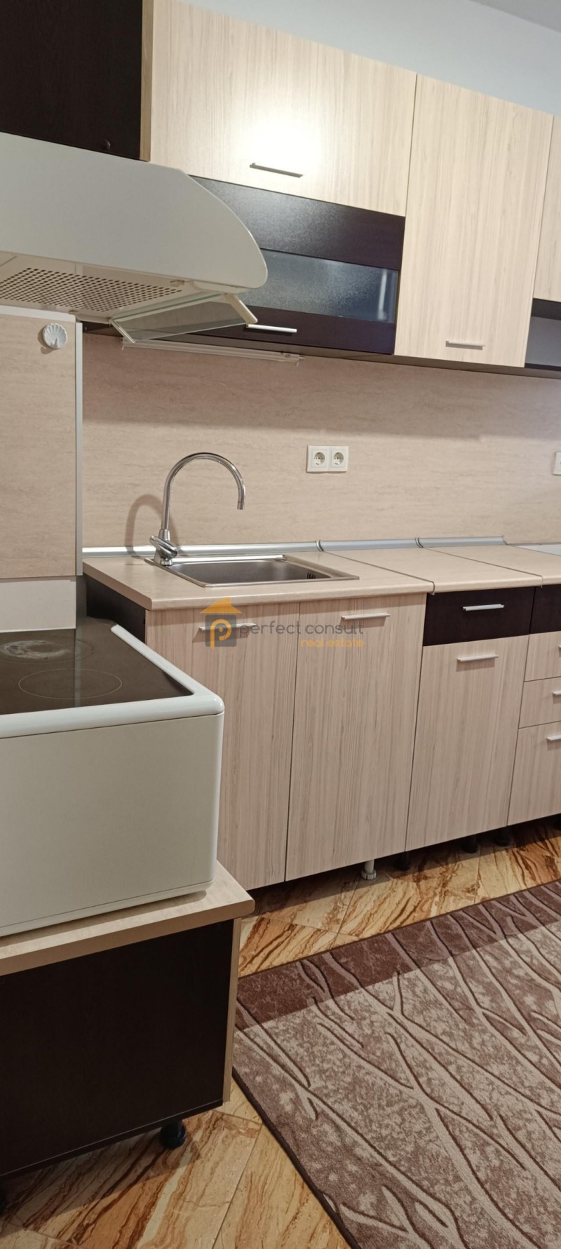 Myytävänä  Studio Plovdiv , Južen , 39 neliömetriä | 12976229