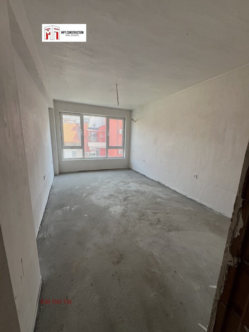 Продава  2-стаен град Пловдив , Център , 79 кв.м | 61130122 - изображение [9]