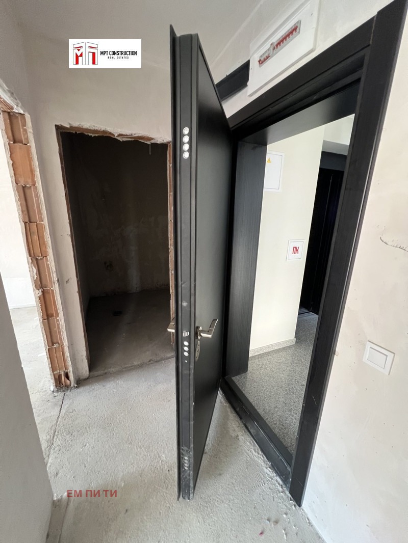 Продава  2-стаен град Пловдив , Център , 79 кв.м | 61130122 - изображение [8]