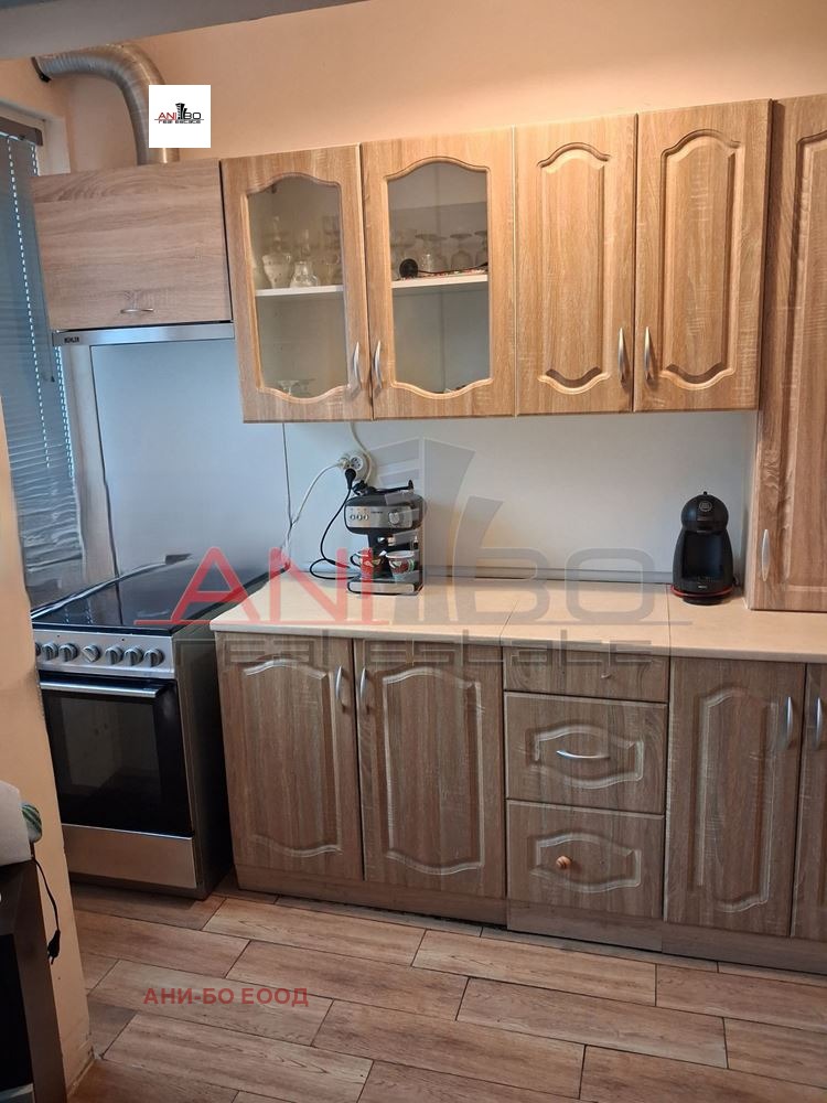 Продава 3-СТАЕН, гр. Варна, Лятно кино Тракия