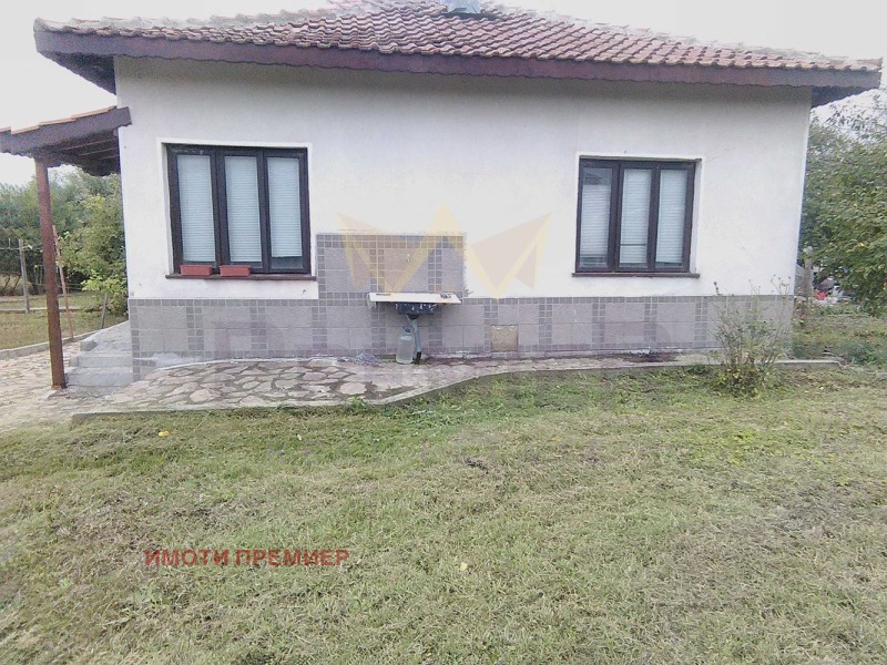 Продава КЪЩА, с. Дъбравино, област Варна, снимка 3 - Къщи - 40999830
