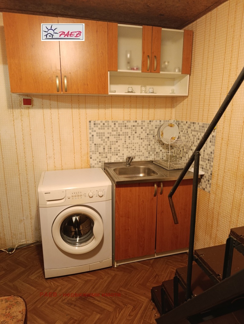 Продава КЪЩА, гр. Русе, Централен кооп. пазар, снимка 3 - Къщи - 53597025