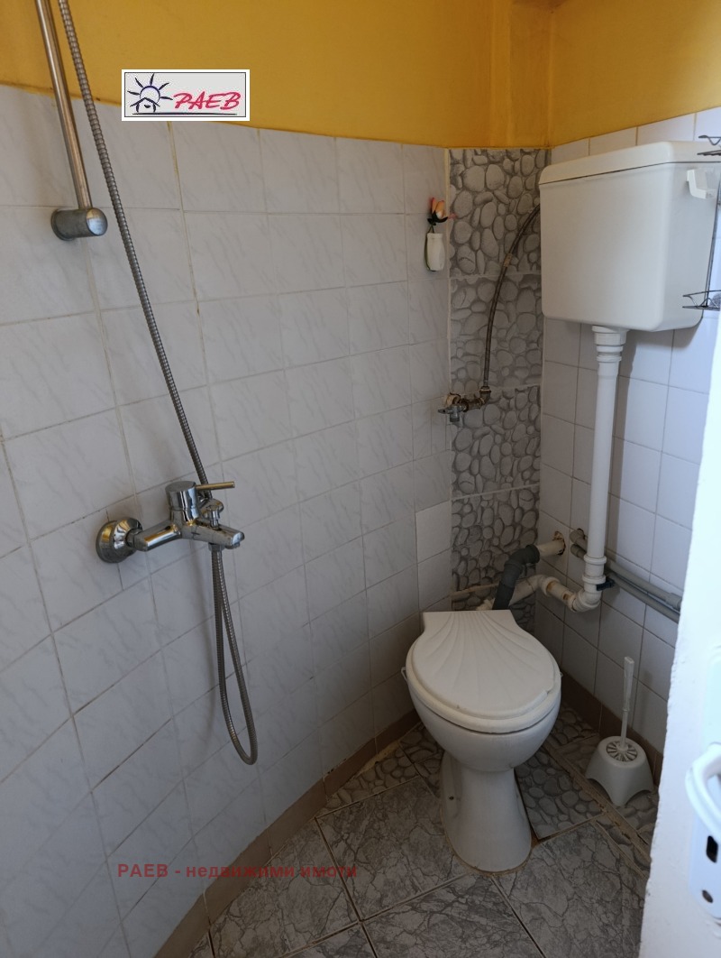 Продава КЪЩА, гр. Русе, Централен кооп. пазар, снимка 9 - Къщи - 53597025