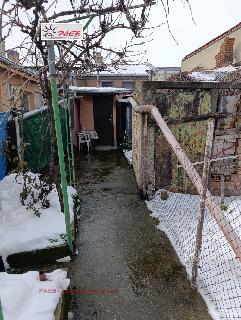 Продава КЪЩА, гр. Русе, Централен кооп. пазар, снимка 14 - Къщи - 53597025