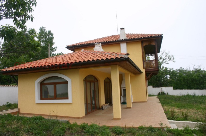 Продава ВИЛА, с. Емона, област Бургас, снимка 4 - Вили - 52780142