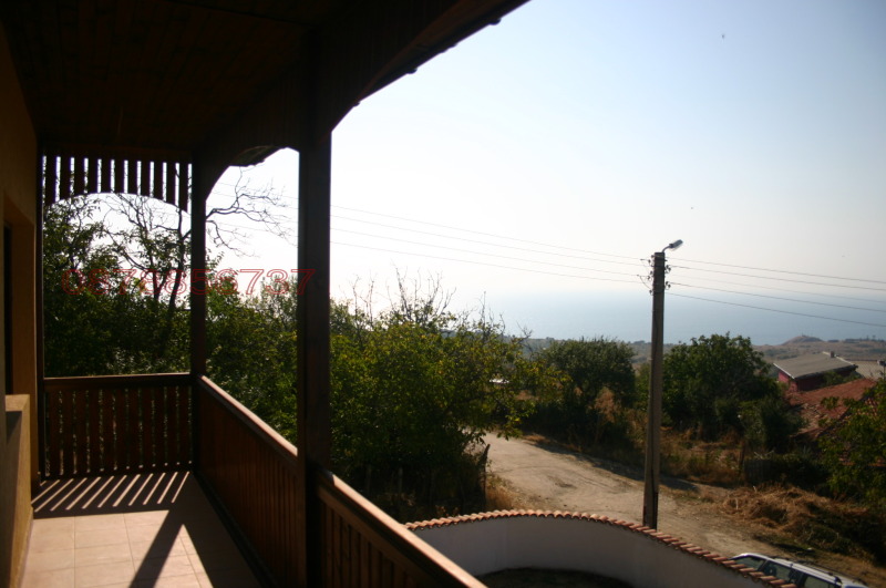 Продава ВИЛА, с. Емона, област Бургас, снимка 11 - Вили - 52780142