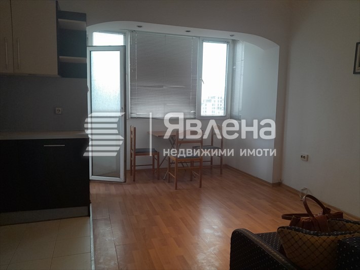 Продава 2-СТАЕН, гр. Пловдив, Младежки Хълм, снимка 2 - Апартаменти - 54273571