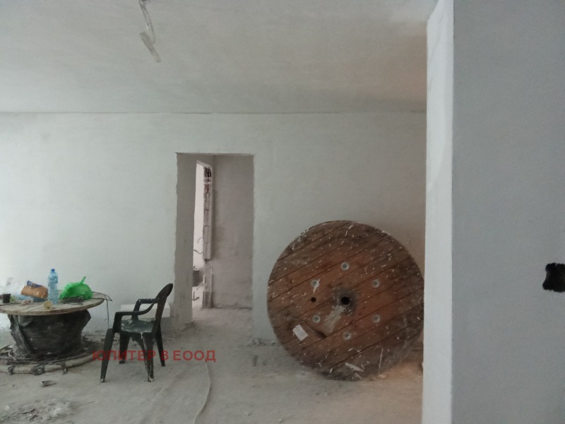 Till salu  2 sovrum Sofia , Podujane , 129 kvm | 81081486 - bild [6]