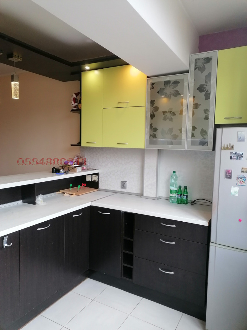 Продава 3-СТАЕН, гр. Велико Търново, Център, снимка 11 - Апартаменти - 52887176