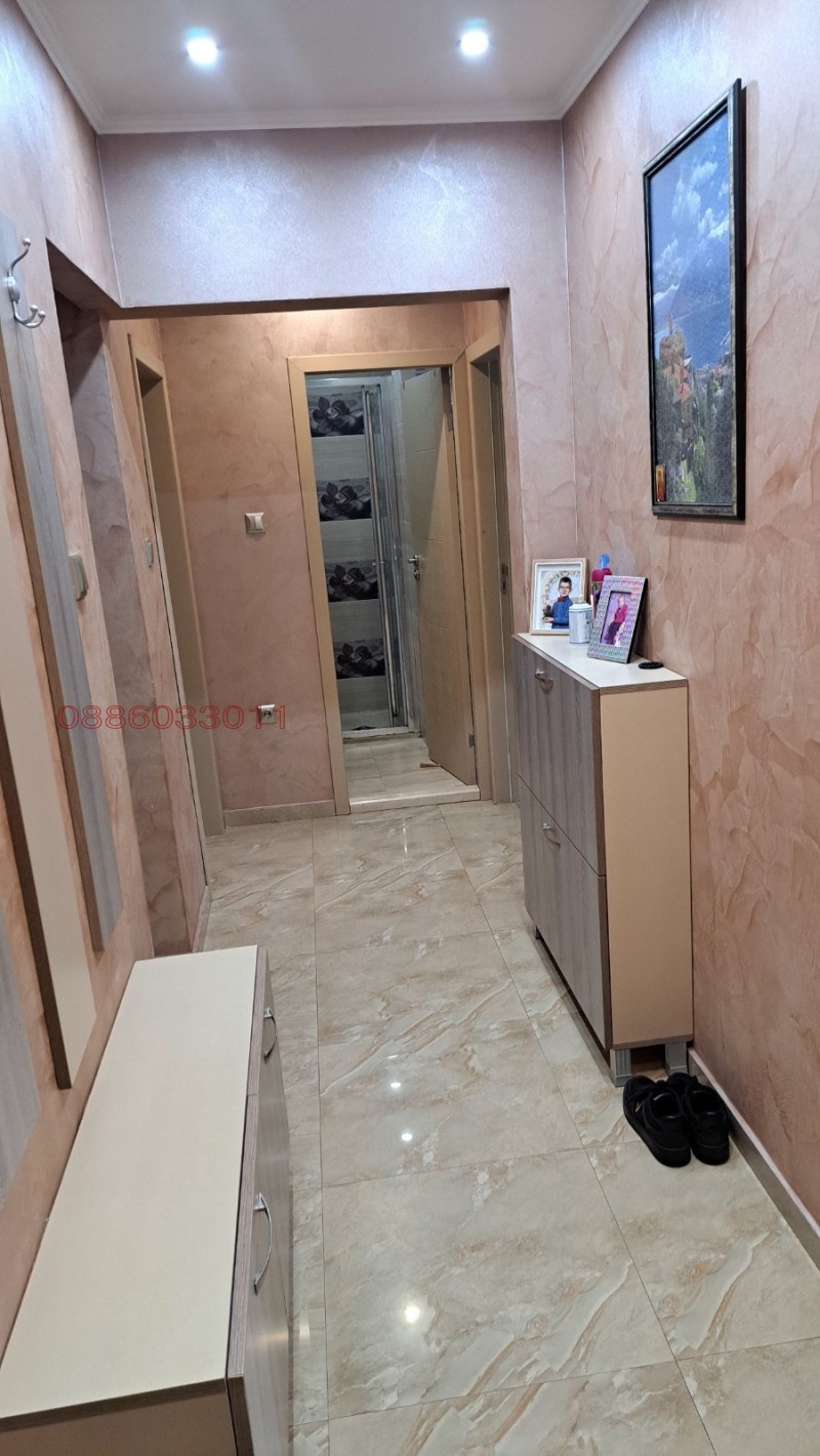 Продава 3-СТАЕН, гр. Русе, Възраждане, снимка 4 - Апартаменти - 53012561