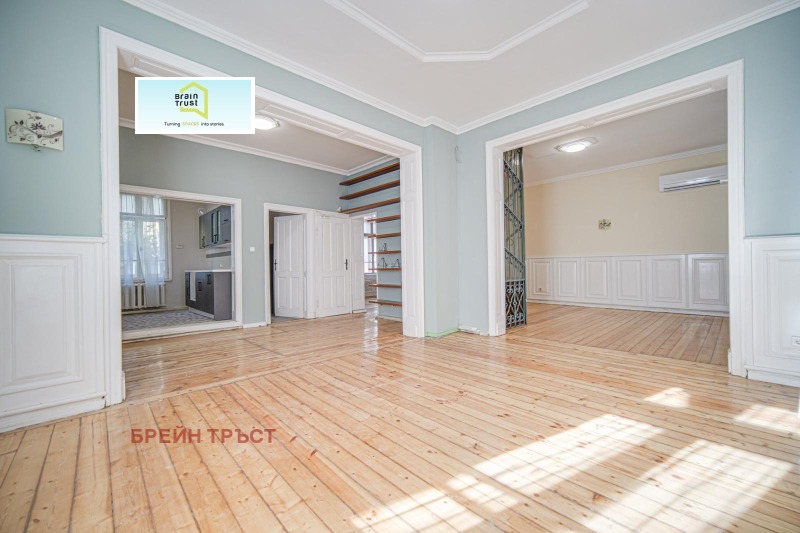 Продава КЪЩА, гр. София, Център, снимка 8 - Къщи - 52576860