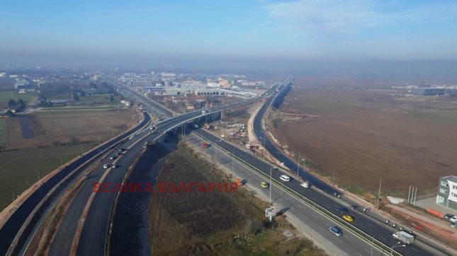 Продава  Парцел град София , Надежда 4 , 12831 кв.м | 87652428