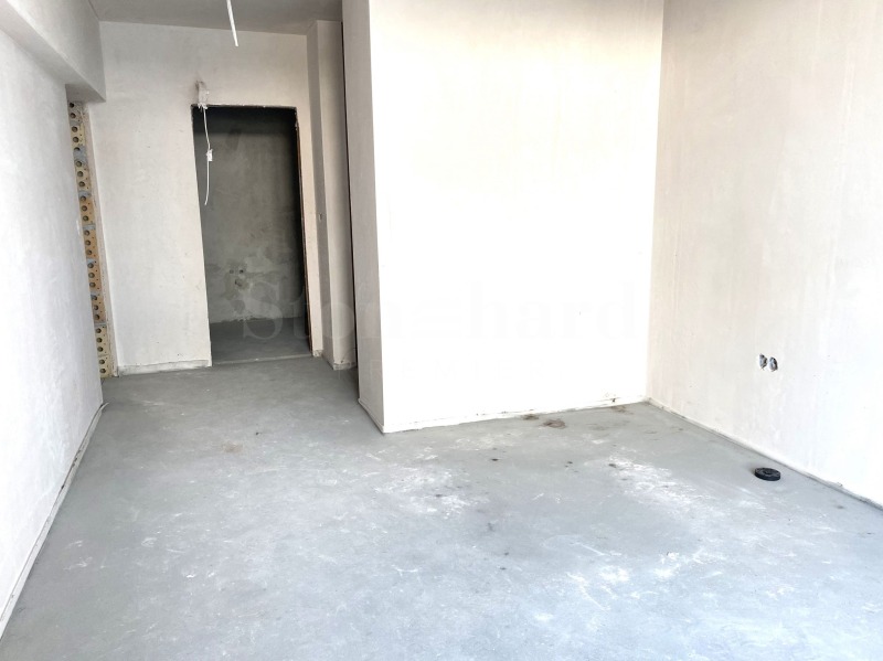 Продава 4-СТАЕН, гр. Варна, к.к. Св.Св. Константин и Елена, снимка 16 - Апартаменти - 53133928