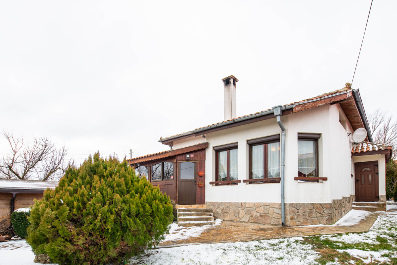 Продава КЪЩА, с. Калиманци, област Варна, снимка 16 - Къщи - 53189104