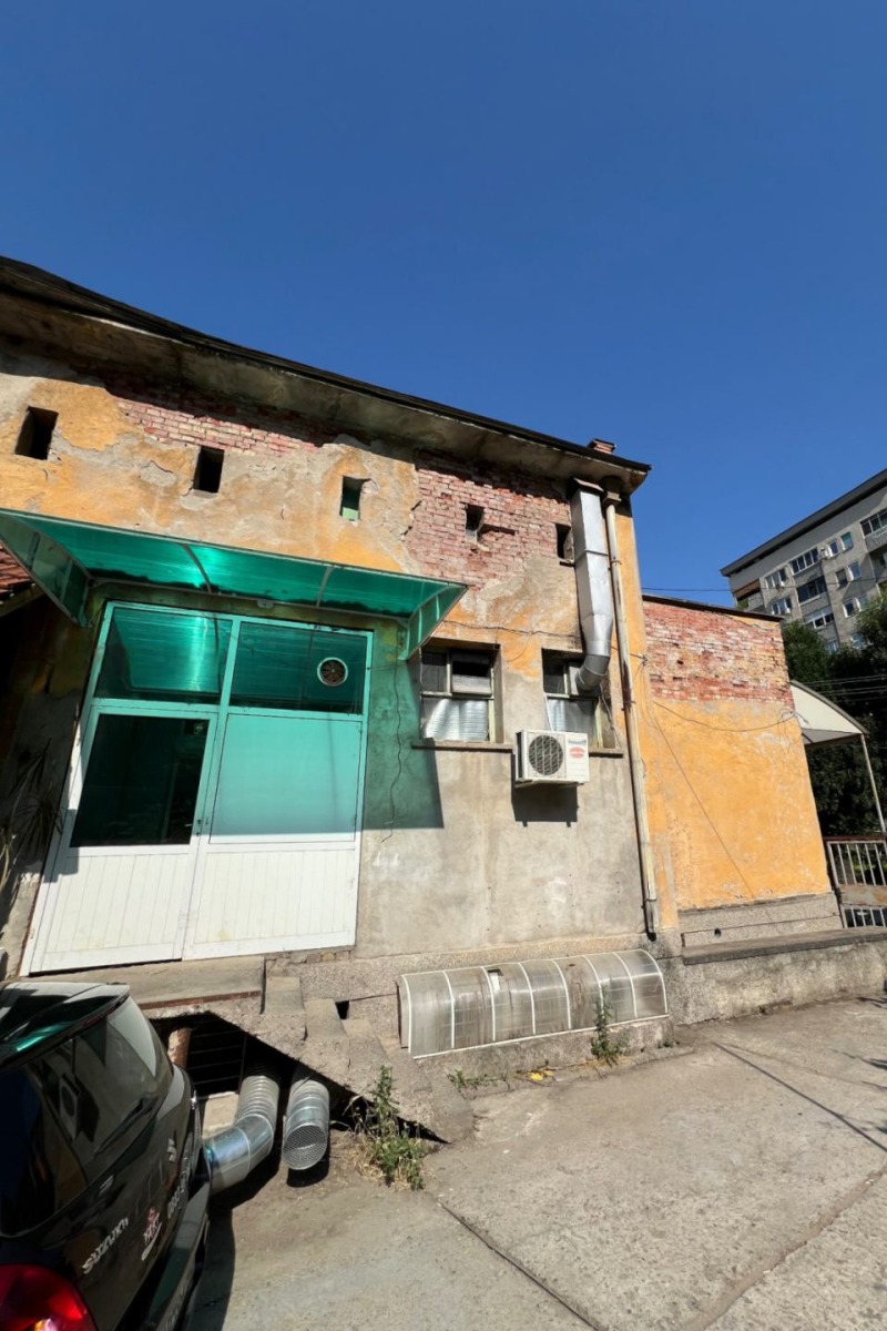 Na sprzedaż  Sklep Plewen , Szirok centar , 96 mkw | 63019509 - obraz [3]