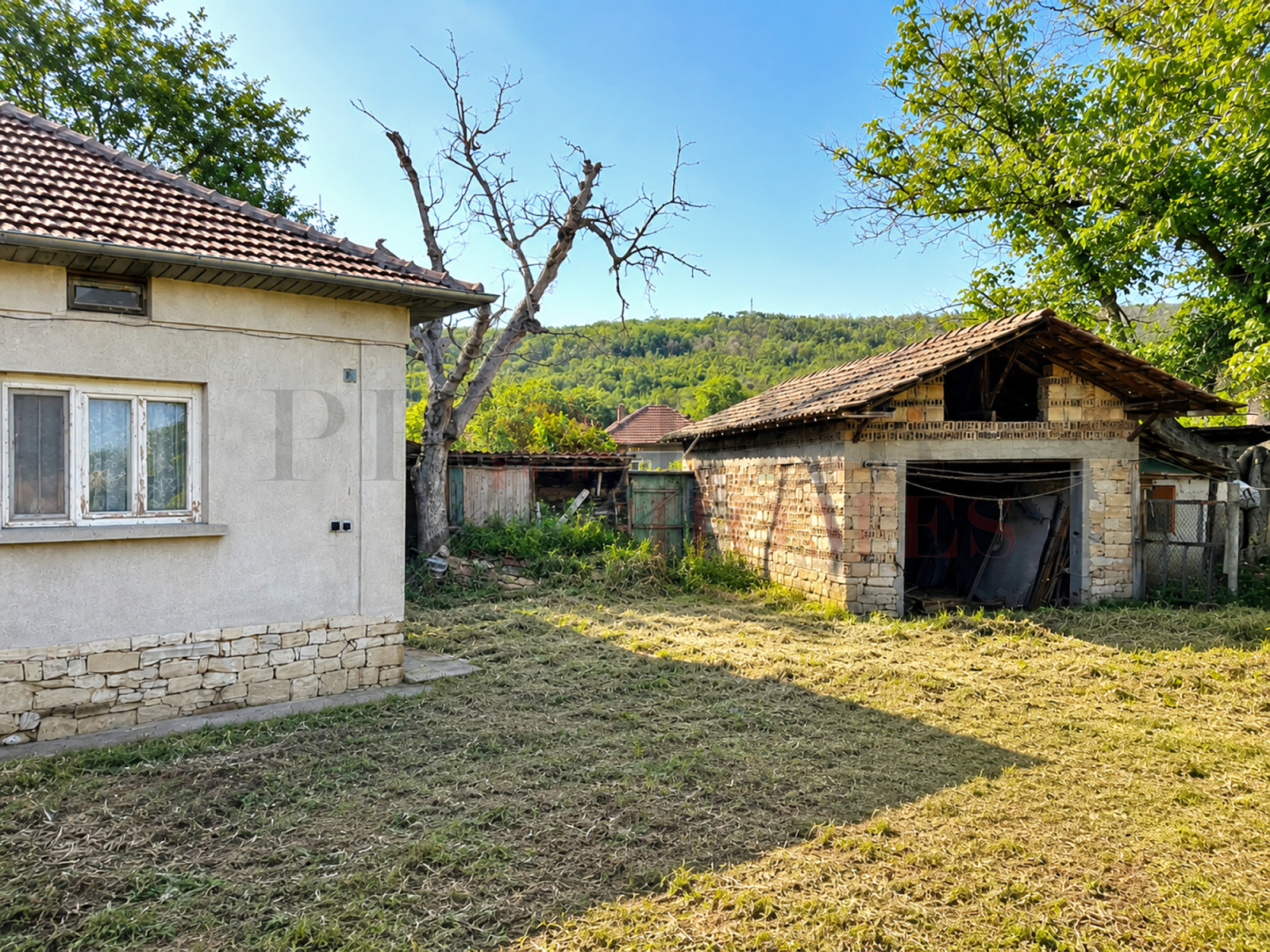 Продава КЪЩА, с. Драганово, област Велико Търново, снимка 2 - Къщи - 55528666