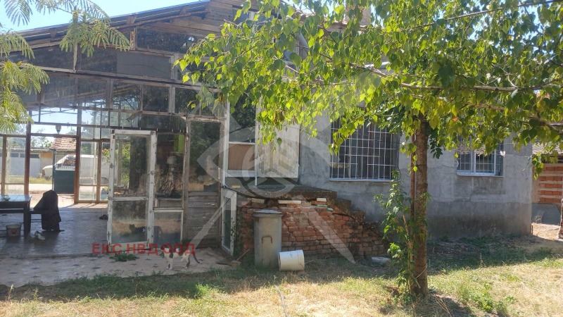 Продава КЪЩА в област Пловдив, с. Правище - 120 кв.м / 69 000 € » 134 952.27 лв., ЕКС НВД ПЛОВДИВ ООД