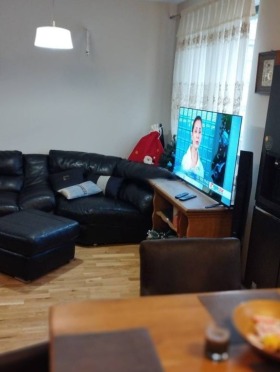 2 Schlafzimmer Oborishte, Sofia 10