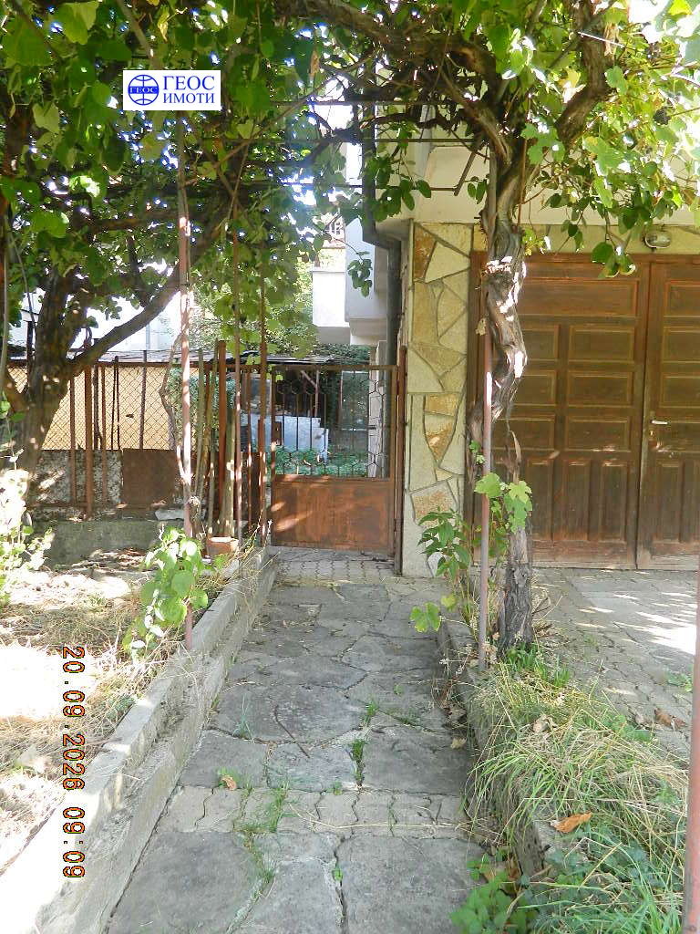 Продава ЕТАЖ ОТ КЪЩА, гр. Смолян, Горно Райково, снимка 16 - Етаж от къща - 56165555