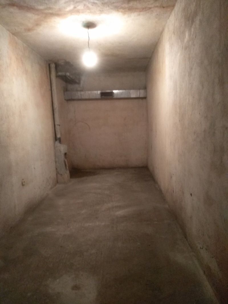 Продава  Гараж град София , Банишора , 16 кв.м | 76375944