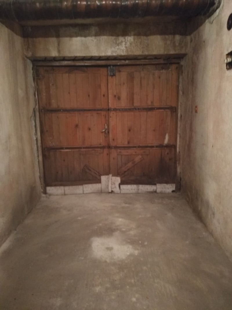 Продава  Гараж град София , Банишора , 16 кв.м | 76375944 - изображение [2]