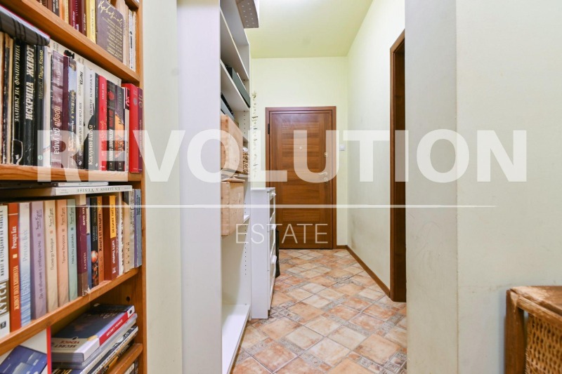 Продава 2-СТАЕН, гр. София, Център, снимка 11 - Апартаменти - 52663989