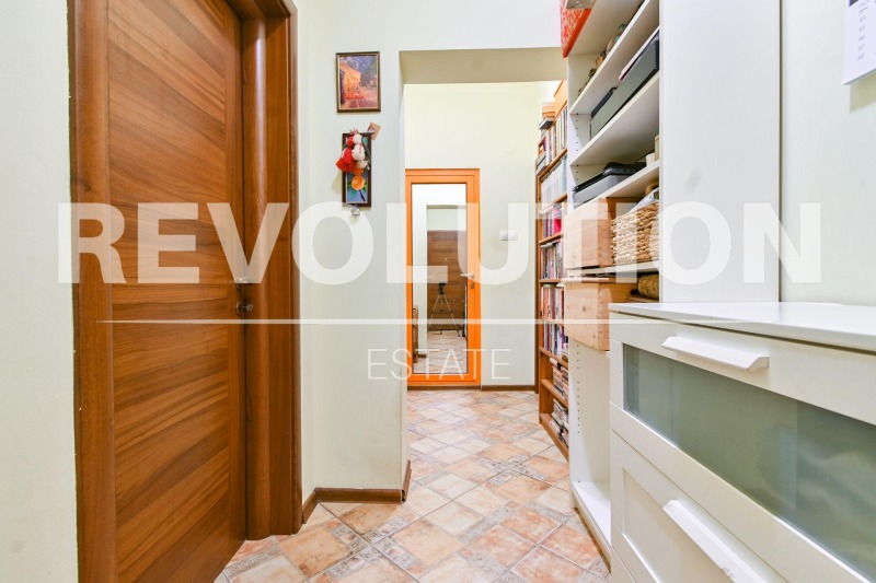 Продава 2-СТАЕН, гр. София, Център, снимка 10 - Апартаменти - 52663989