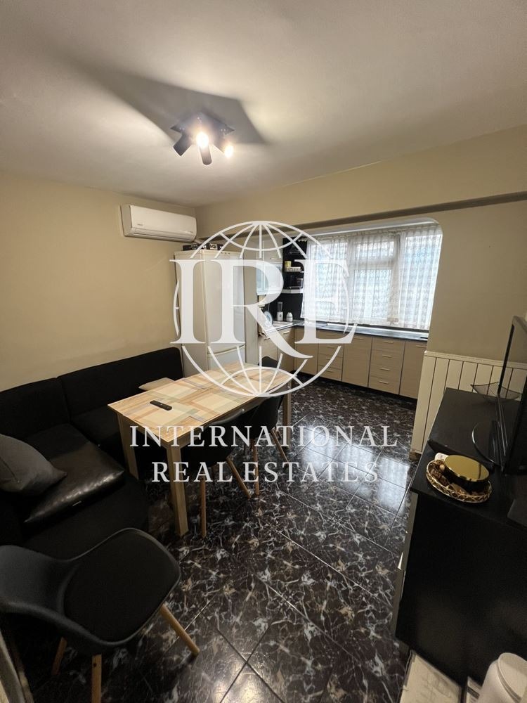 Продава 4-СТАЕН, гр. Варна, Младост 2, снимка 2 - Апартаменти - 53185894