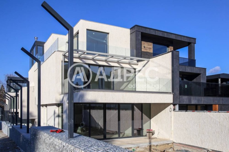 Til salg  Hus Sofia , Dragalevtsi , 630 kvm | 39728070