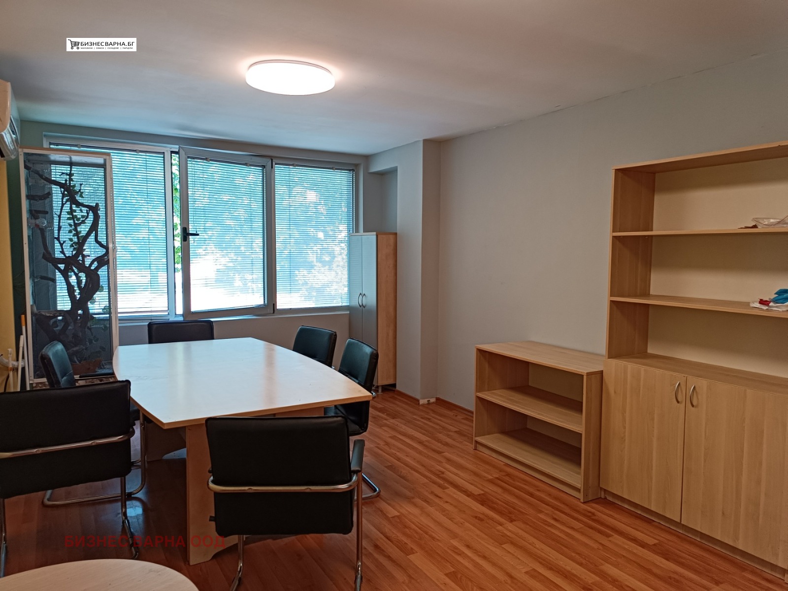 Продава ОФИС, гр. Варна, Левски 1