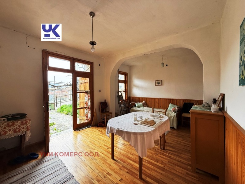 Продава КЪЩА в област Кюстендил, гр. Рила - 150 кв.м / 40 000 € » 78 233.20 лв., УНИ КОМЕРС ООД