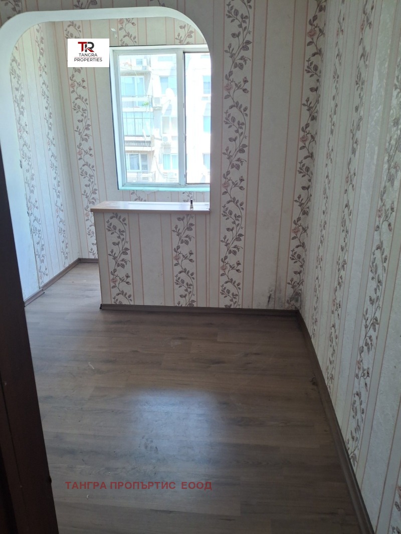 Продается  1 спальня область Перник , Радомир , 65 кв.м | 39714711 - изображение [6]
