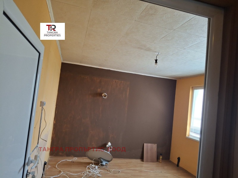 Продается  1 спальня область Перник , Радомир , 65 кв.м | 39714711 - изображение [8]